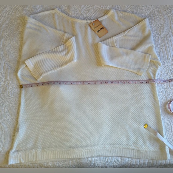 Lightweight jersey top. - Picture 7 of 16